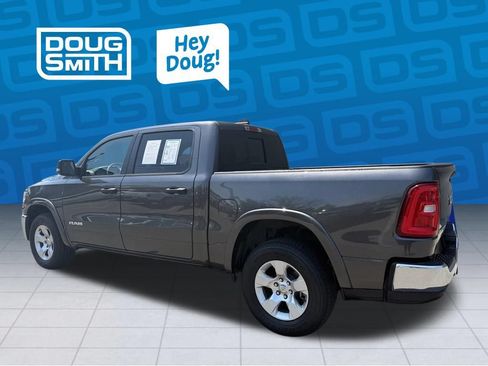 Used 2025 RAM 1500 Big Horn AWD/4WD image 3