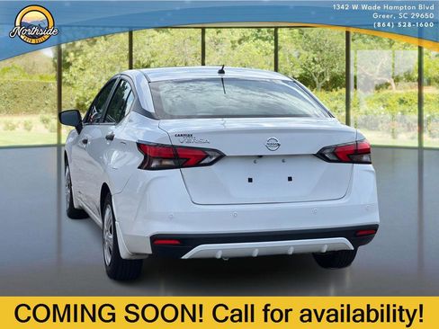 Used 2021 Nissan Versa S FWD image 4