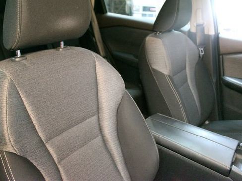 Used 2021 Nissan Rogue SV FWD image 10