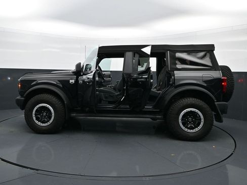 Used 2023 Ford Bronco Big Bend w/ Sasquatch Package AWD/4WD image 36