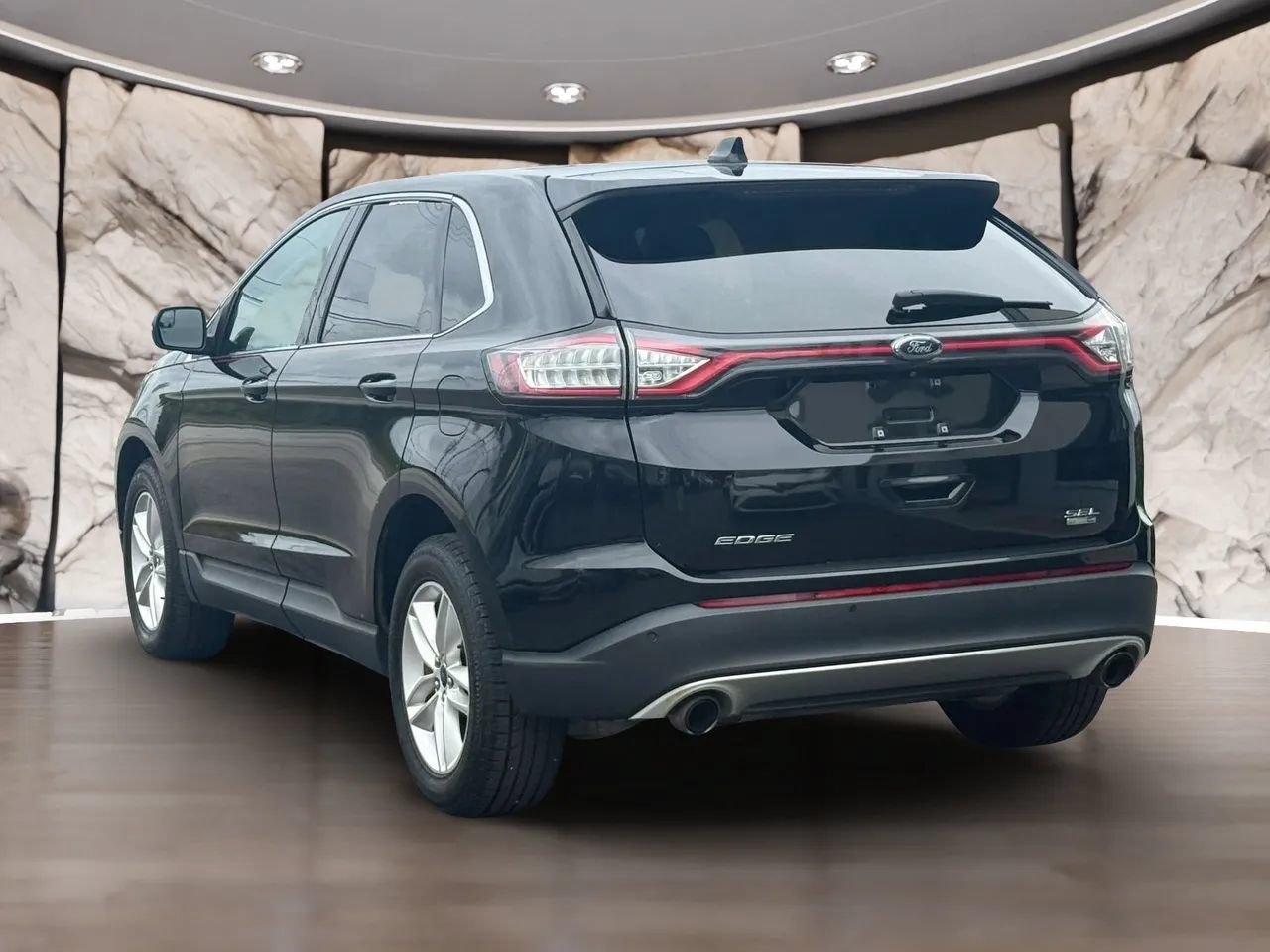 Used 2017 Ford Edge SEL w/ Cargo Accessory Package AWD/4WD image 5