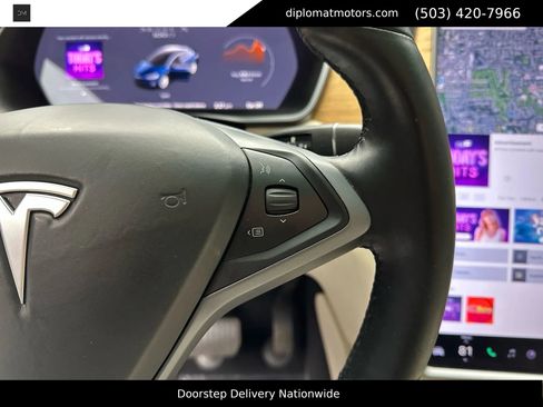 Used 2018 Tesla Model X 100D image 32