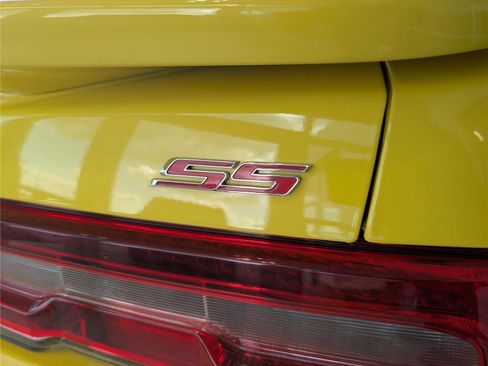 Used 2014 Chevrolet Camaro SS w/ RS Package RWD image 9