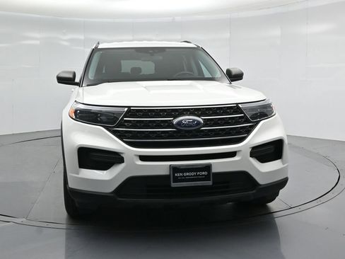 Certified 2023 Ford Explorer XLT RWD image 53