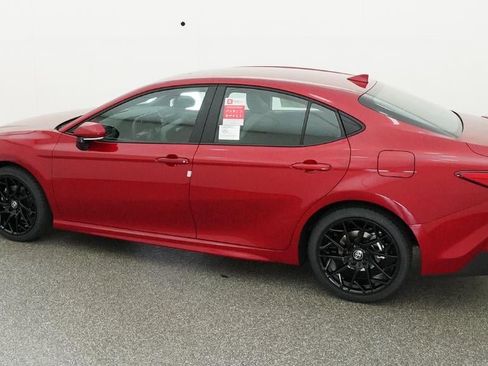 New 2026 Toyota Camry SE image 4