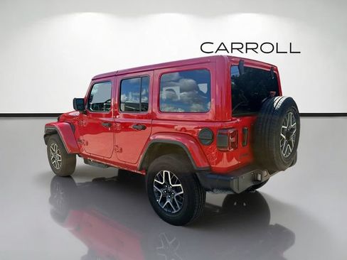 Used 2026 Jeep Wrangler Unlimited Sahara AWD/4WD image 5