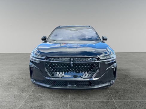 New 2026 Lincoln Nautilus Reserve w/ Jet Appearance Package image 8