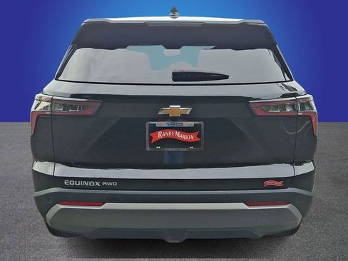 Used 2025 Chevrolet Equinox LT AWD/4WD image 5