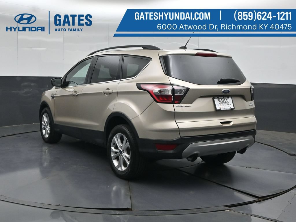 Used 2018 Ford Escape SE AWD/4WD image 8
