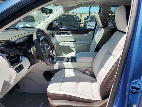 New 2026 GMC Acadia Denali w/ Super Cruise Package FWD image 16