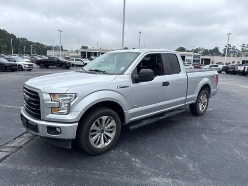 Used 2017 Ford F150 XL w/ Equipment Group 101A Mid RWD image 12
