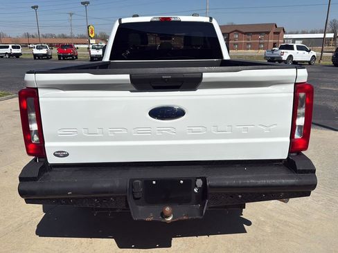 Used 2023 Ford F250 XLT AWD/4WD image 10