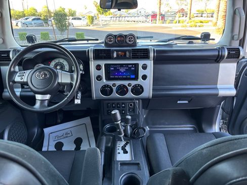 Used 2007 Toyota FJ Cruiser 4WD image 20