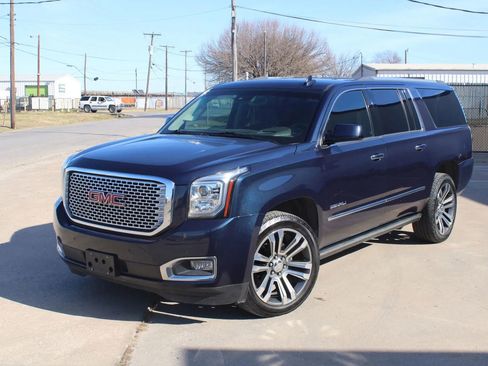 Used 2017 GMC Yukon XL Denali w/ Open Road Package RWD image 1