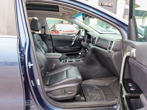 Used 2021 Kia Sportage EX w/ EX Technology Package image 26