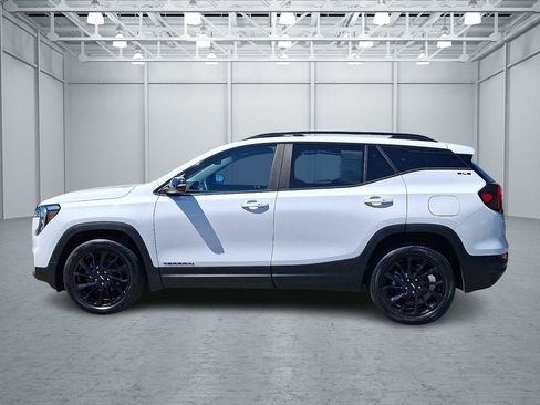 Certified 2023 GMC Terrain SLE w/ Driver Convenience Package AWD/4WD image 9