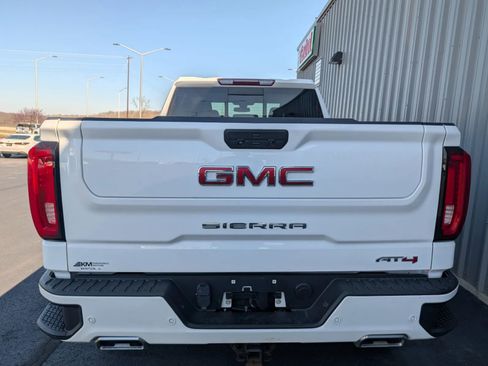 Used 2020 GMC Sierra 1500 AT4 w/ AT4 Preferred Package image 3