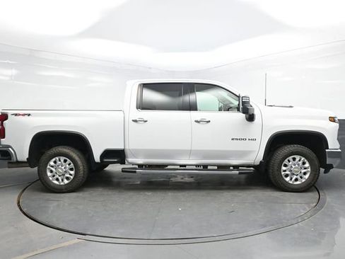 Used 2024 Chevrolet Silverado 2500 LTZ image 8