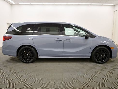 Certified 2025 Honda Odyssey Sport-L image 9