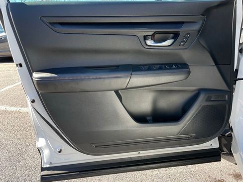 Certified 2025 Honda CR-V Sport-L image 24