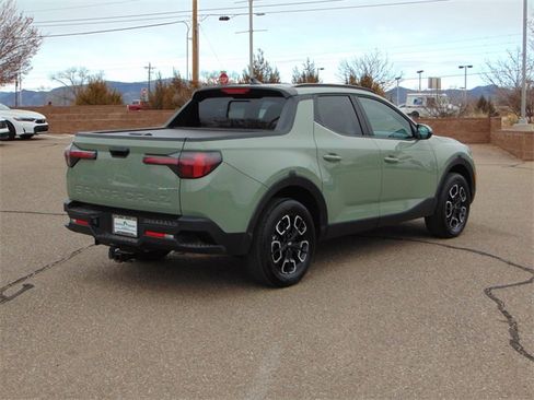 Used 2022 Hyundai Santa Cruz SEL Premium image 4