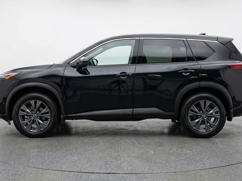 Used 2025 Nissan Rogue SV image 5