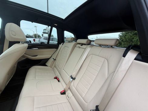 Used 2019 BMW X3 xDrive30i w/ Premium Package AWD/4WD image 5