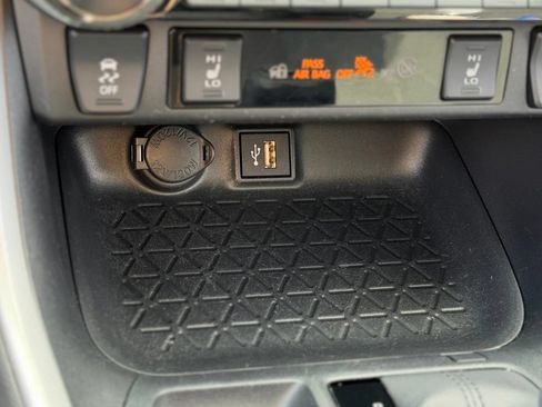 Used 2025 Toyota RAV4 XLE w/ Convenience Package AWD/4WD image 13