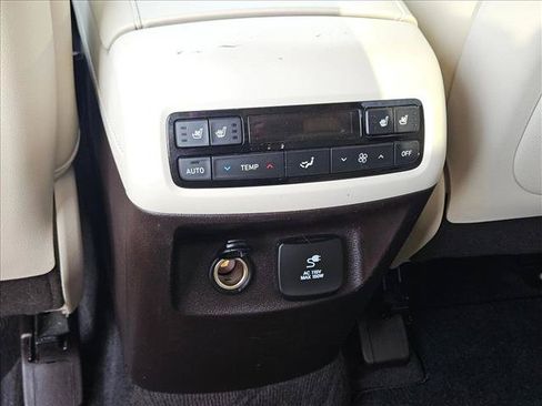 Used 2020 Hyundai Palisade Limited FWD image 19
