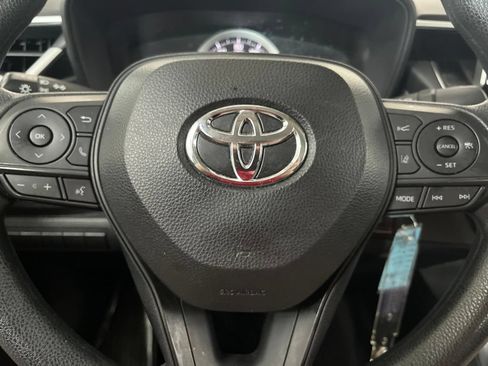 Used 2021 Toyota Corolla LE FWD image 58