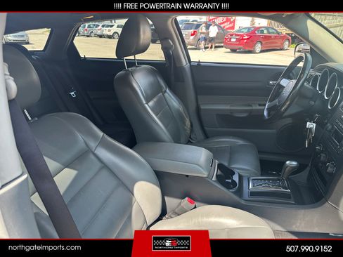 Used 2005 Dodge Magnum SE image 17