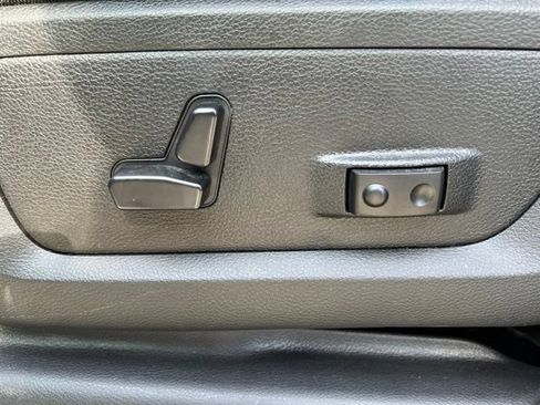 Used 2026 RAM 2500 Big Horn AWD/4WD image 16