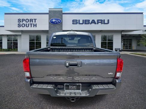 Used 2022 Toyota Tacoma SR5 w/ Technology Package RWD image 4