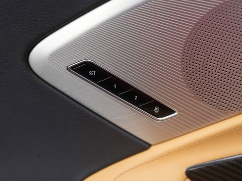 Used 2021 Chevrolet Corvette Stingray Preferred Cpe w/ Engine Appearance Package image 25