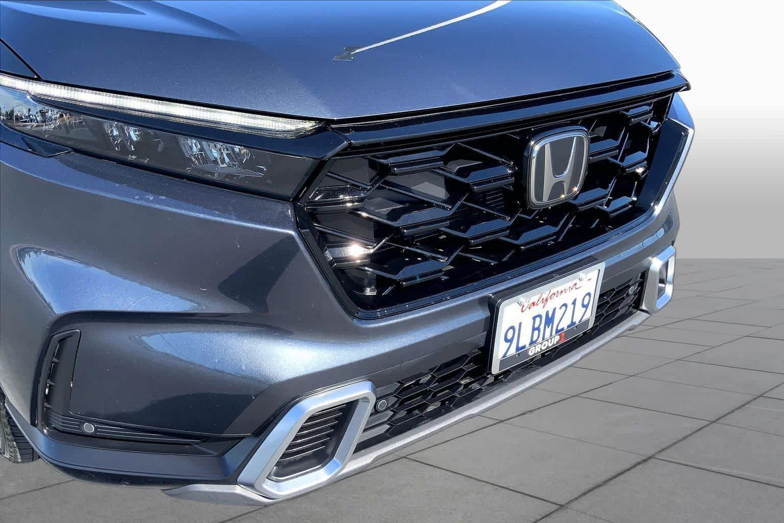 Used 2024 Honda CR-V Sport Touring image 29