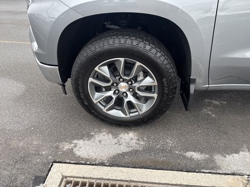 New 2026 Chevrolet Silverado 1500 LT image 11