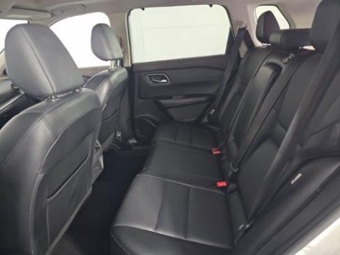 Used 2021 Nissan Rogue SV w/ Premium Package AWD/4WD image 6