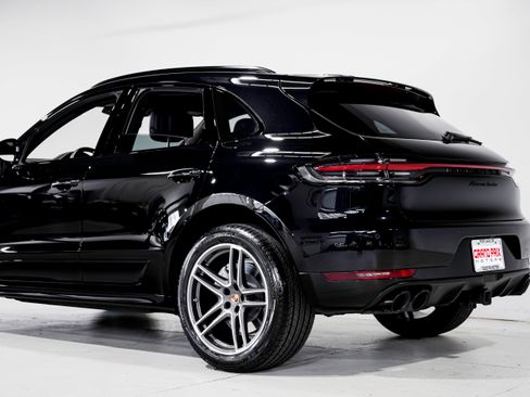 Used 2020 Porsche Macan Turbo AWD/4WD image 39