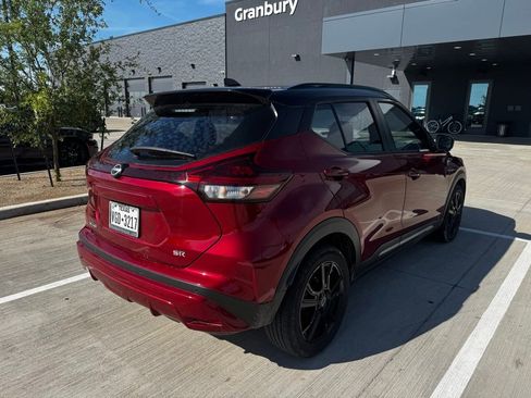 Used 2024 Nissan Kicks SR FWD image 3