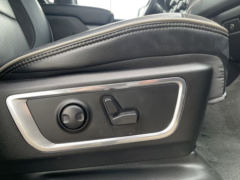 Used 2024 RAM 1500 Laramie image 41