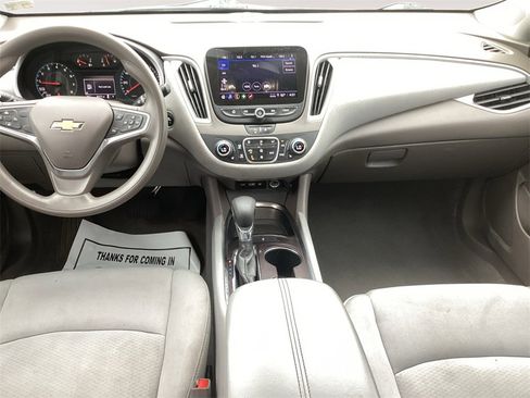 Used 2022 Chevrolet Malibu LT image 10