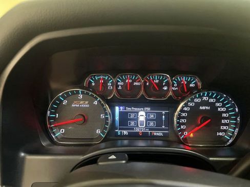 Used 2018 Chevrolet Silverado 1500 LT w/ Texas Edition image 11