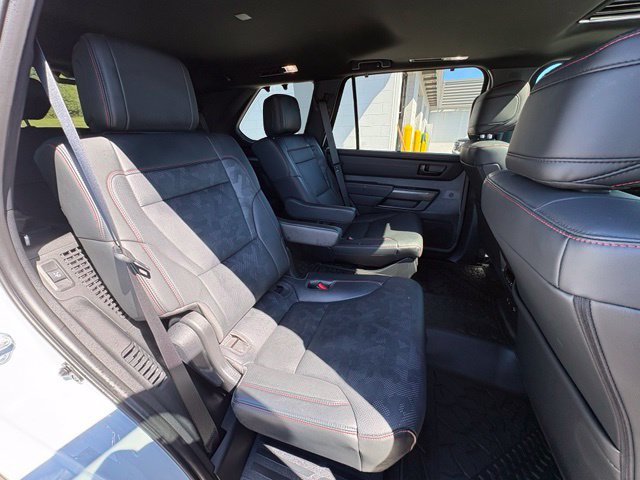 Used 2025 Toyota Sequoia TRD Pro AWD/4WD image 34