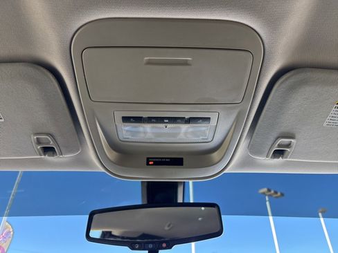 Used 2016 Chevrolet Colorado LT image 37