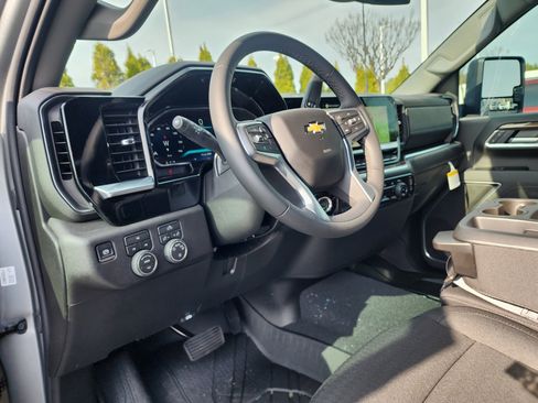 New 2026 Chevrolet Silverado 2500 LT image 24