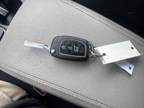 Used 2018 Hyundai Tucson SEL image 27