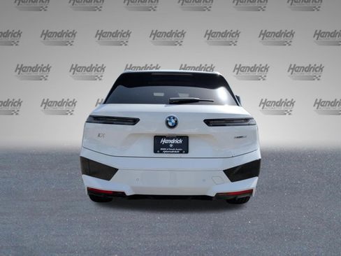 Used 2024 BMW iX xDrive50 w/ Premium Package AWD/4WD image 8