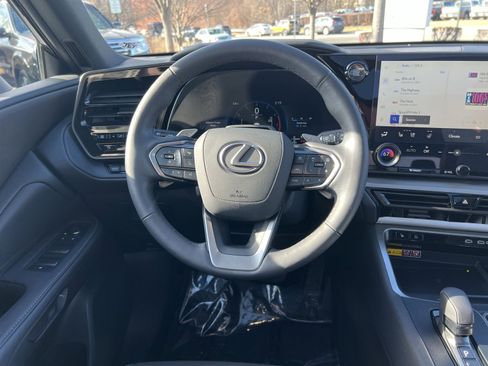 Used 2025 Lexus TX 350 AWD image 16