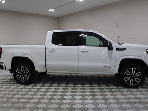Used 2024 GMC Sierra 1500 AT4 w/ Technology Package image 12