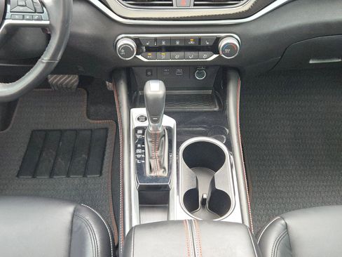 Certified 2023 Nissan Altima 2.5 SR w/ SR Premium Package FWD image 19